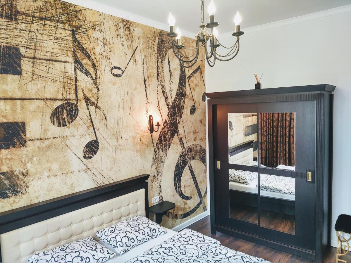 Cezari Aparthotel Braşov Extérieur photo