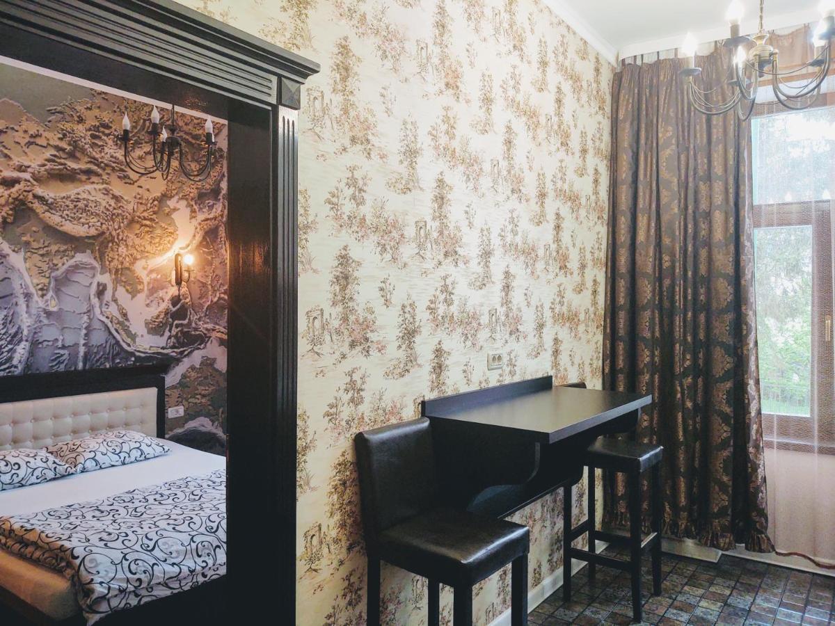 Cezari Aparthotel Braşov Extérieur photo