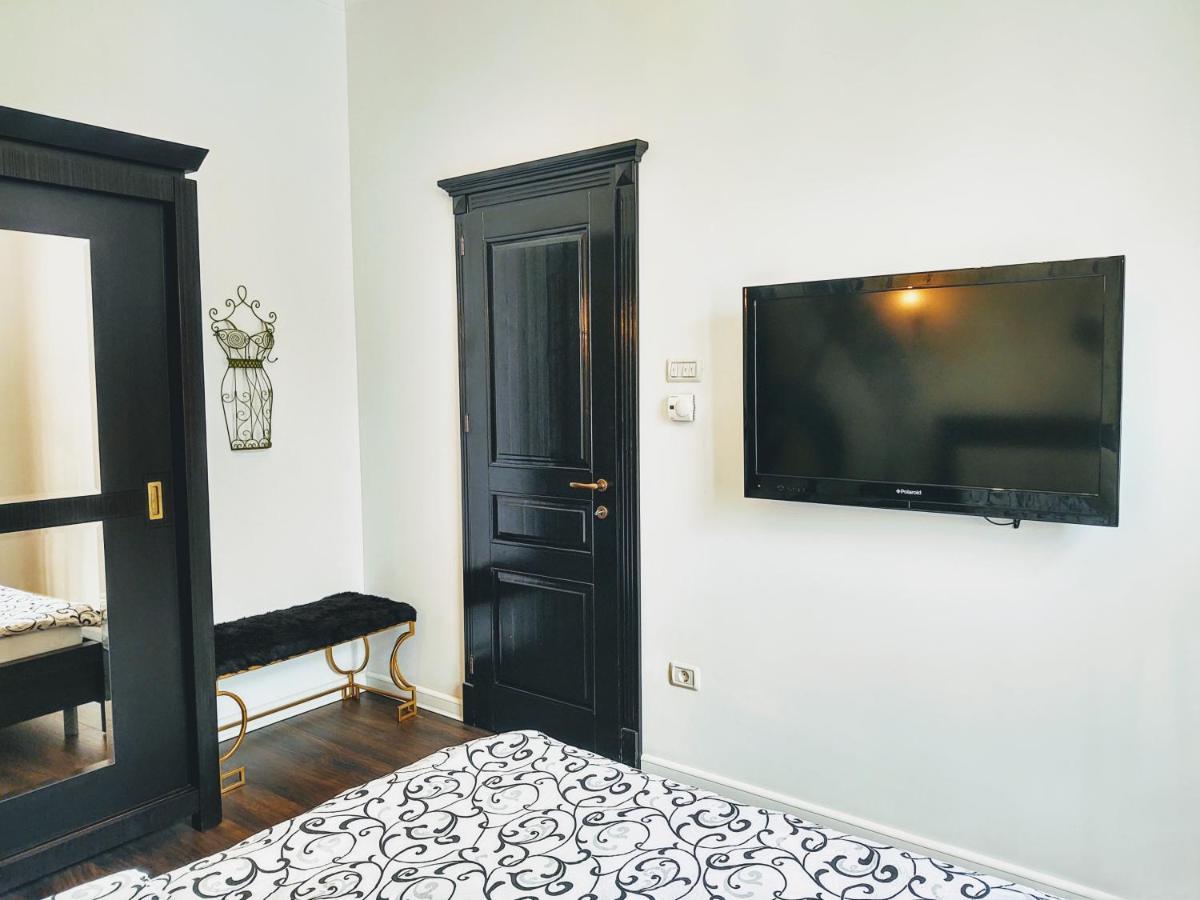 Cezari Aparthotel Braşov Extérieur photo