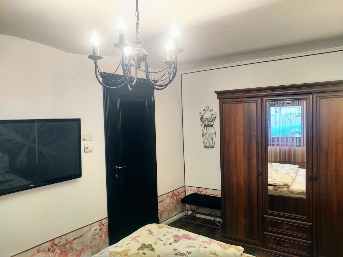 Cezari Aparthotel Braşov Extérieur photo