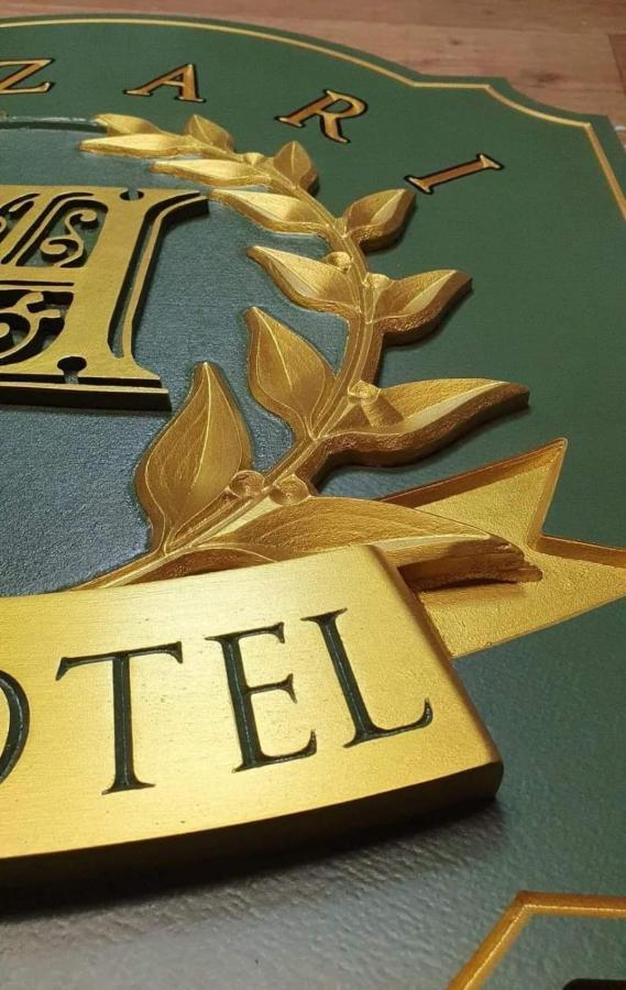 Cezari Aparthotel Braşov Extérieur photo