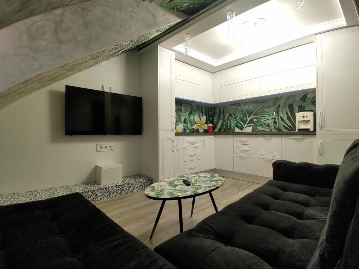 Cezari Aparthotel Braşov Extérieur photo